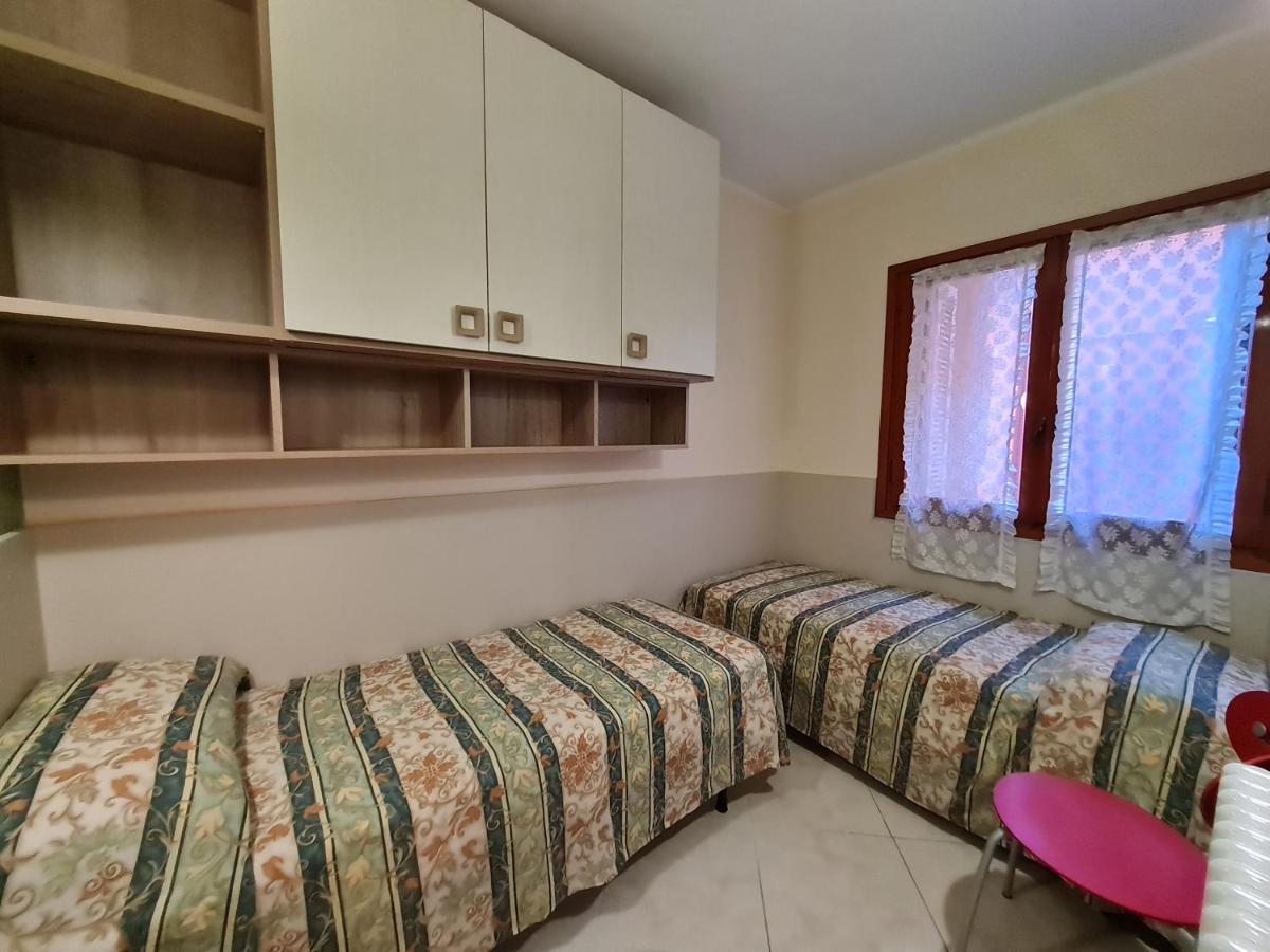 Easy Apartments Peschiera Песк'єра-дель-Гарда Екстер'єр фото