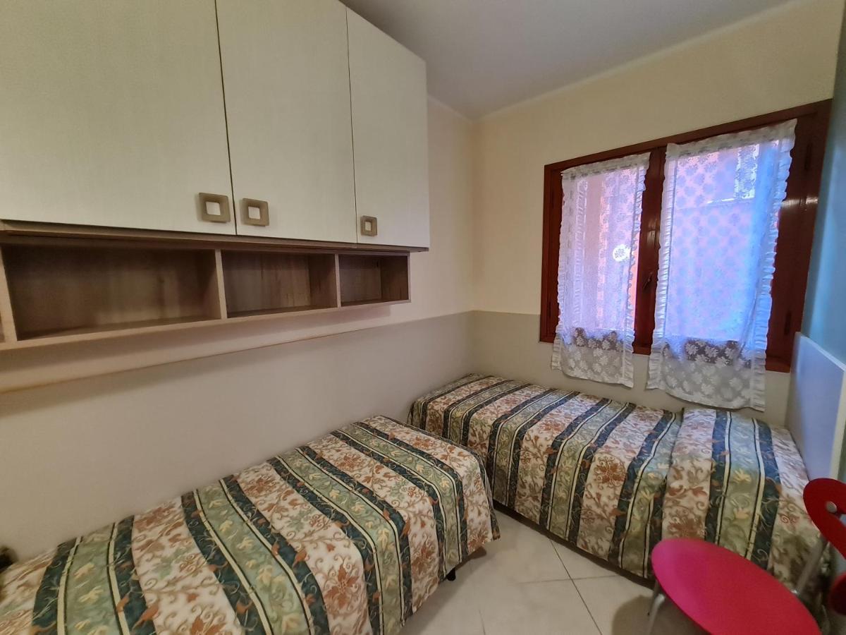 Easy Apartments Peschiera Песк'єра-дель-Гарда Екстер'єр фото